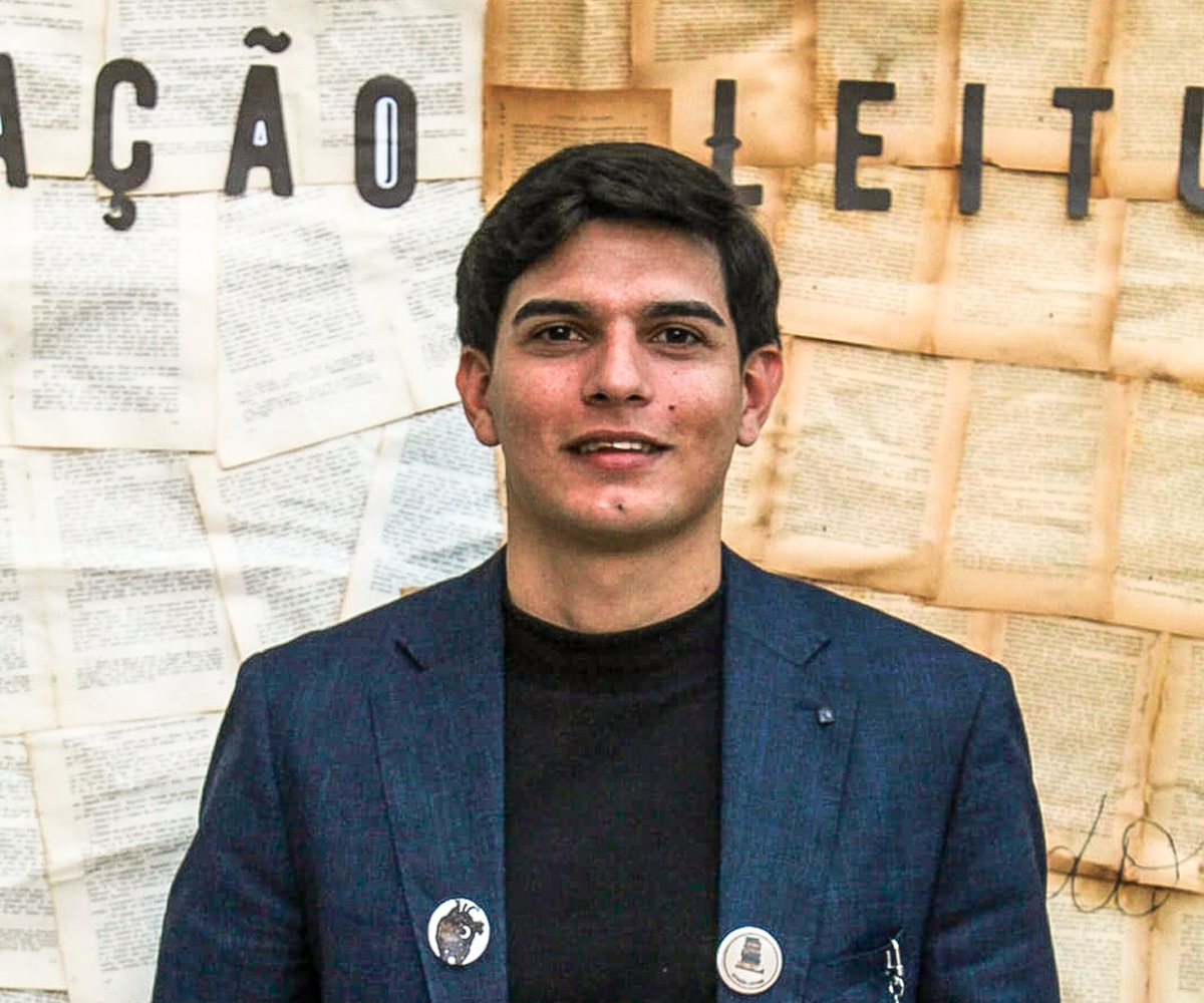 Lançamento do livro “Ser e Não Ser Eu” ocorre neste sábado