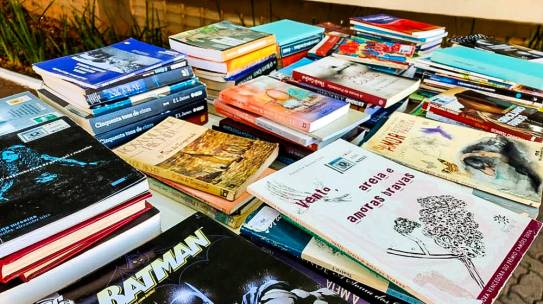 Praça da Matriz recebe nova edição da Feira de Troca de Livros em Tatuí