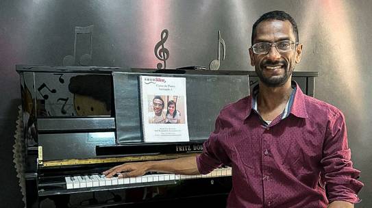 CEU das Artes de Tatuí recebe masterclass de canto lírico