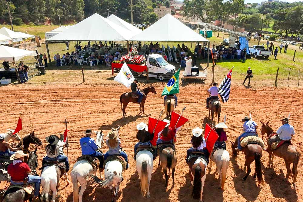 Festa de São Jorge de Tatuí leva centenas ao Lar Donato Flores