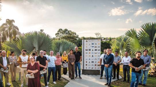 Lançado totem ‘100 Dias para os 200 Anos’