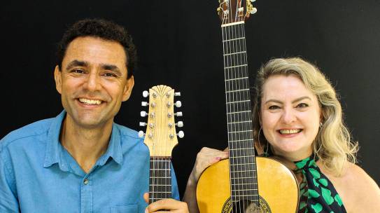 Música na Praça de Tatuí tem Duo Retratos com ritmos brasileiros